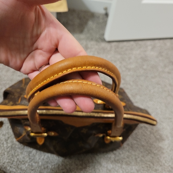Louis Vuitton Tivoli monogram GM shoulder bag - Picture 13 of 17